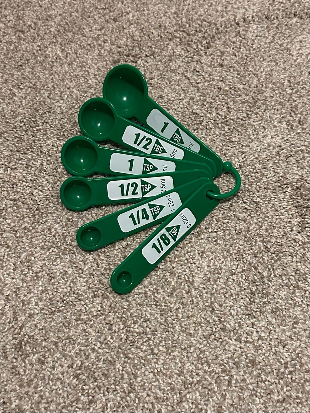 Green Measuring Spoon Set - Plastic